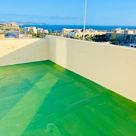 Ta Phyllis - Apartments & Villas With Sunset & Sea Views Ghajnsielem Екстер'єр фото